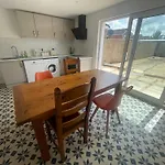 6 Bedroom House In Oxford
